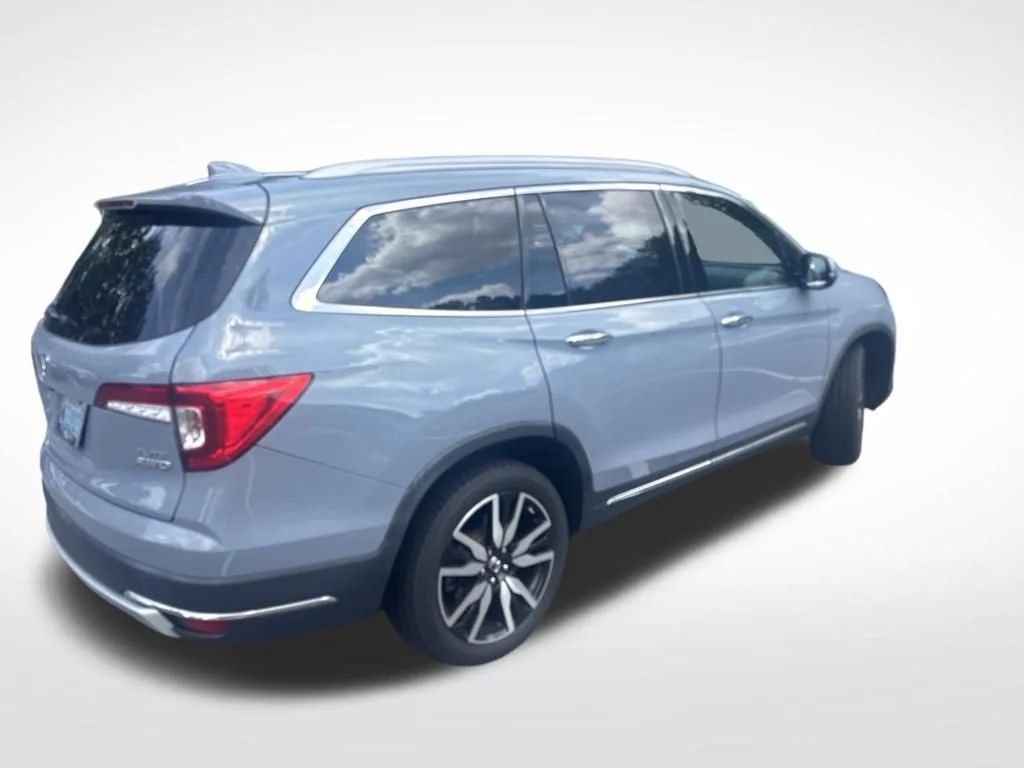 Used 2022 Blue Honda Elite image 2