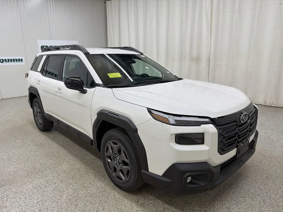 2026 Subaru Outback Premium's photo