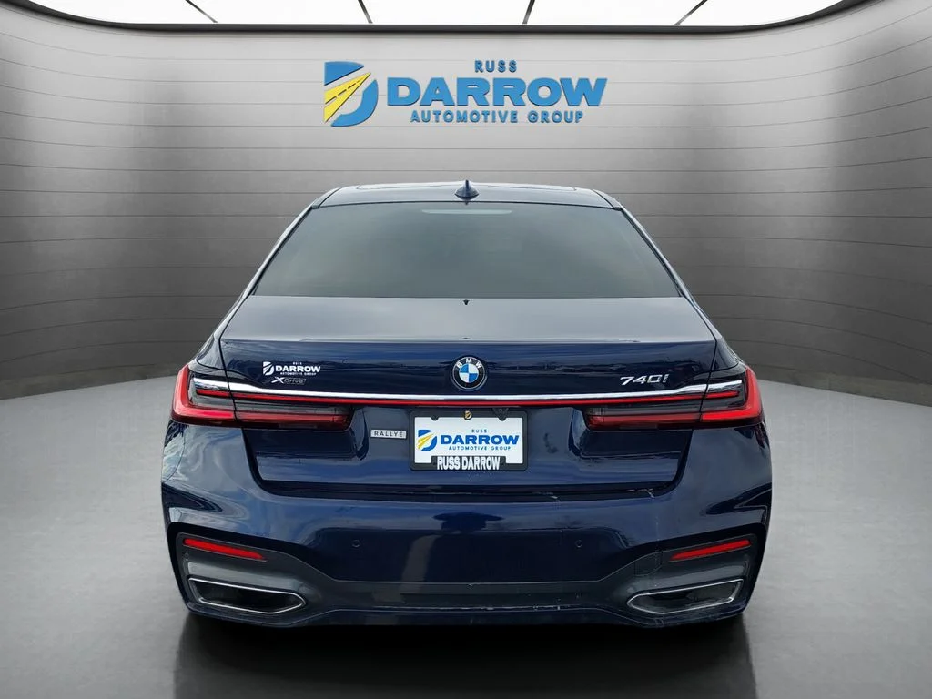 Used 2022 Blue BMW 740i xDrive image 4