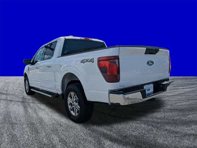 Certified Used 2025 Oxford White Ford XLT image 5