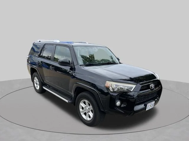 Used 2014 Black Toyota SR5 image 3