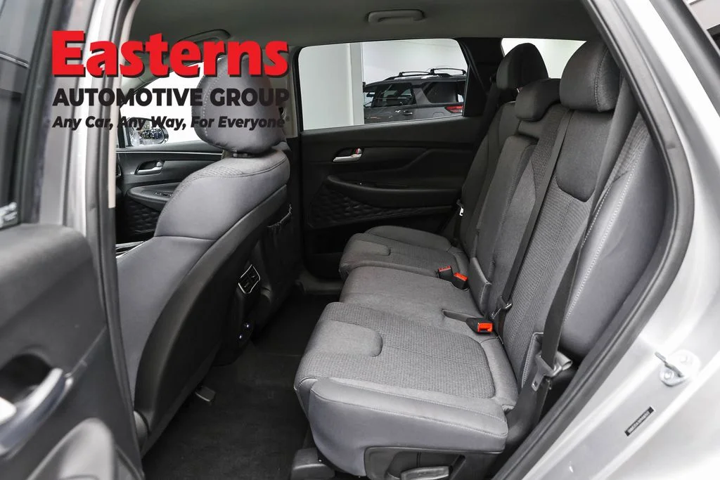 Used 2023 Silver Hyundai SEL image 21