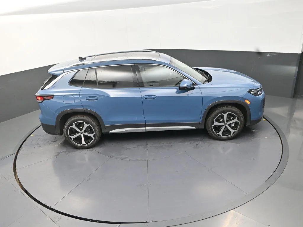 New 2026 Blue Volkswagen 2.0T SE image 21