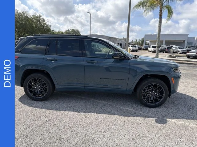 New 2026 Steel Blue Exterior Paint Jeep Summit image 3