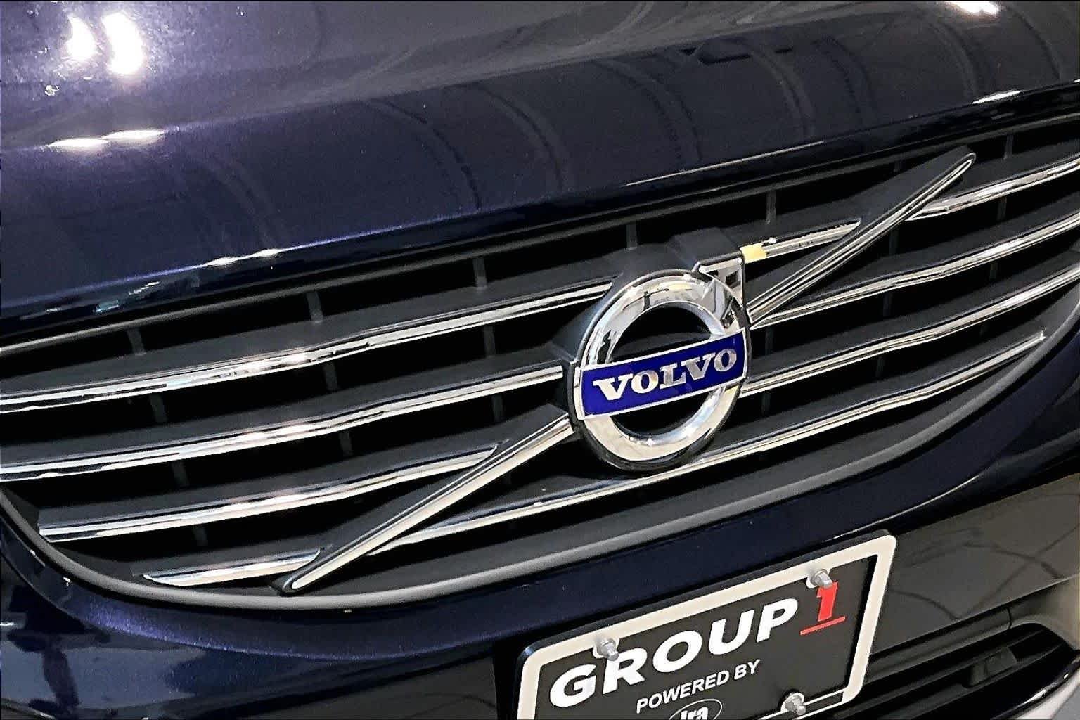 Used 2016 Magic Blue Metallic Volvo T6 Drive-E image 30