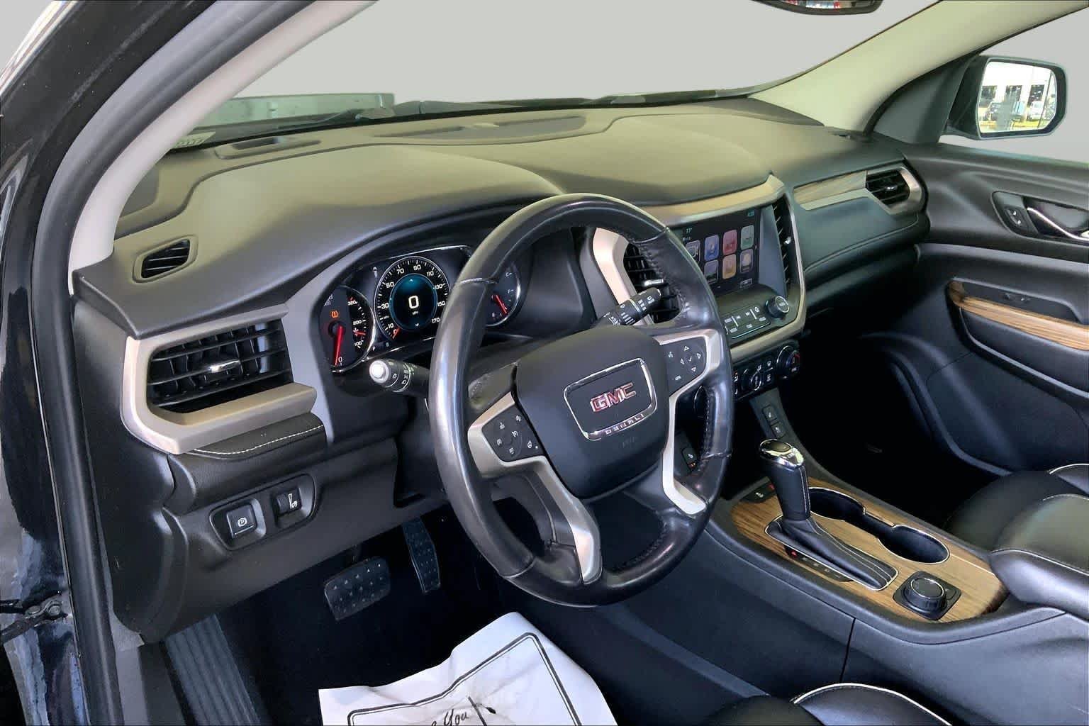 Used 2019 Ebony Twilight Metallic GMC Denali image 18