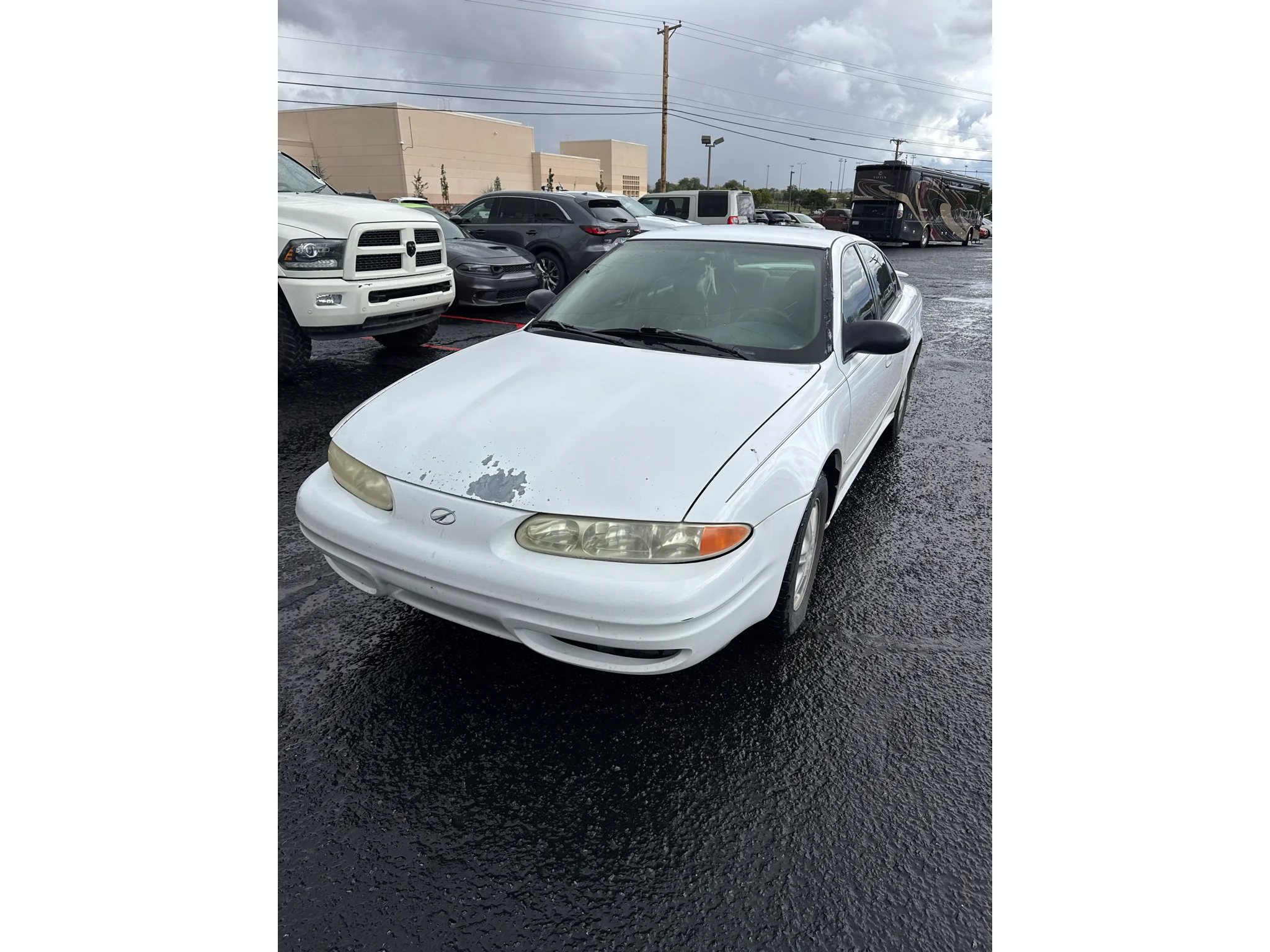 Used 2004  Oldsmobile GL1 image 1