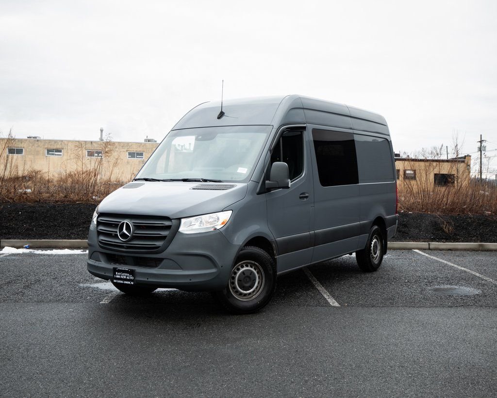 2021 Mercedes-Benz Sprinter Crew Van Base