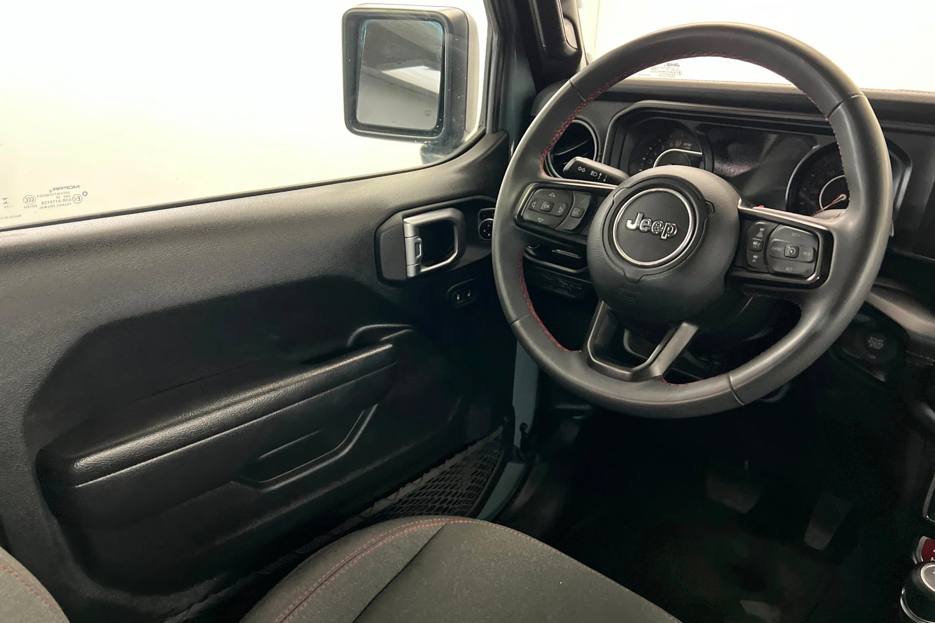 Used 2024 Anvil Clear Coat Jeep Rubicon image 10