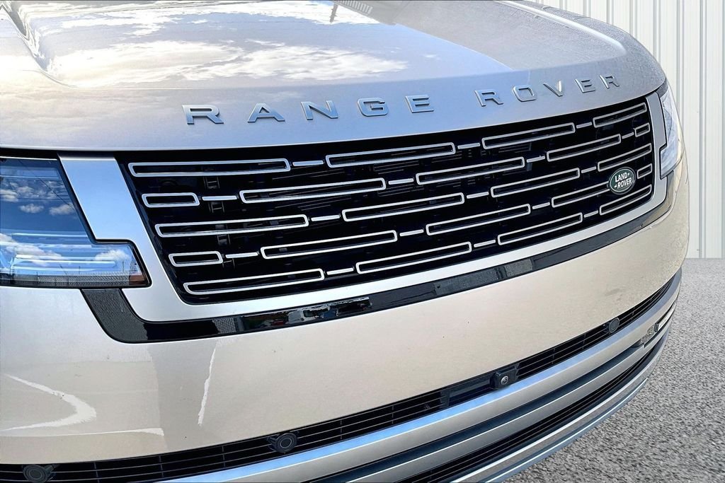 Used 2026 Gold Land Rover SE image 32
