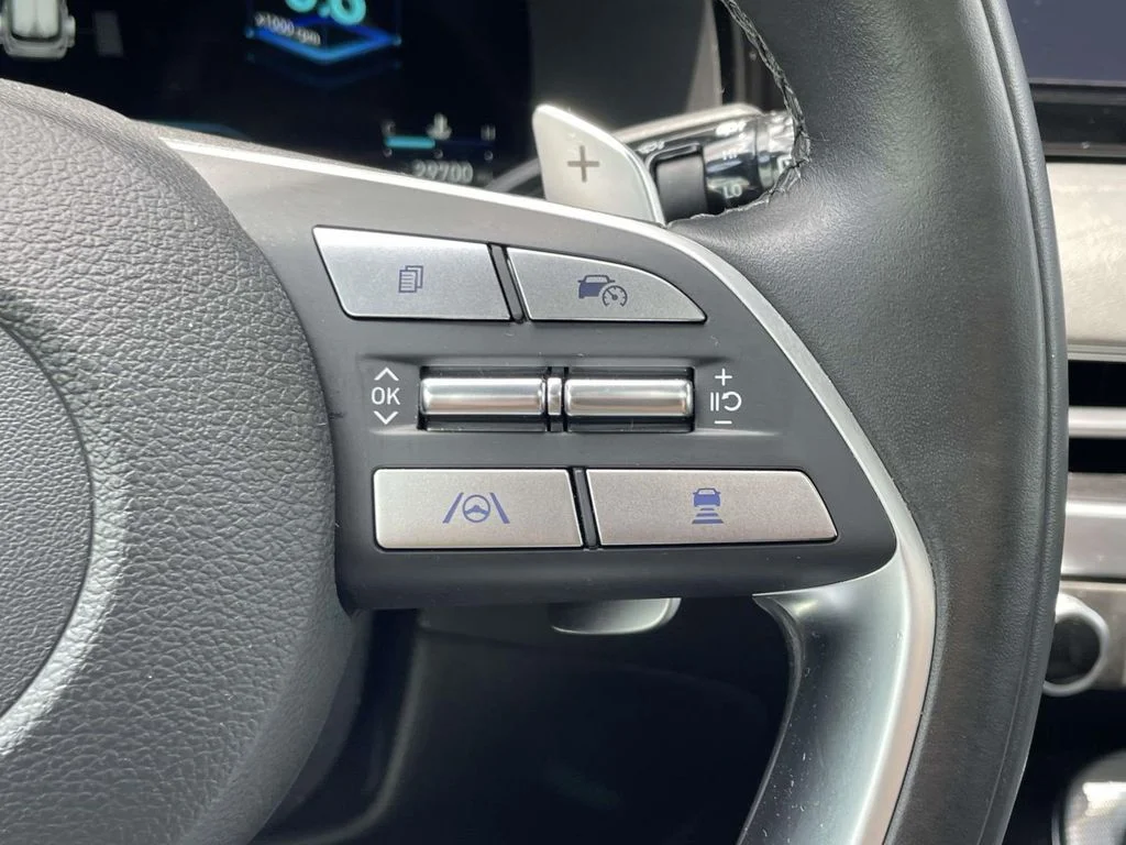 Used 2024 Silver Hyundai Calligraphy image 24