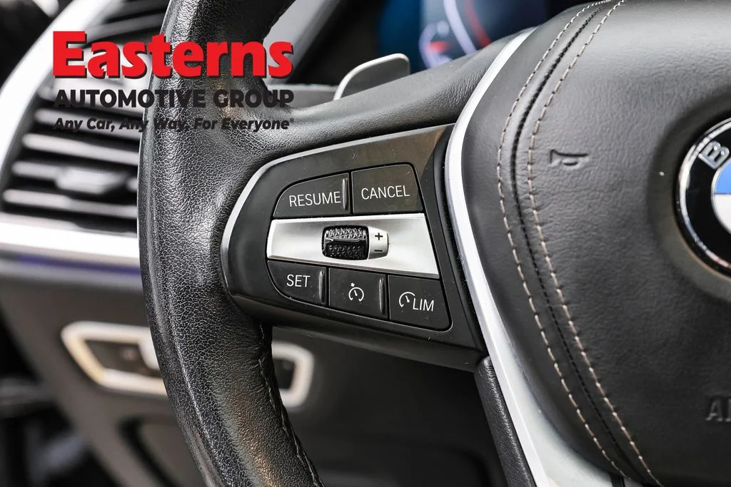 Used 2023 Black BMW xDrive40i image 15