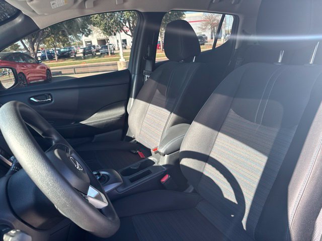 Used 2025 White Nissan S image 9