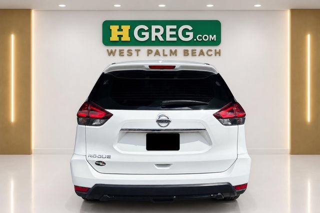 Used 2019 Glacier White Nissan S image 6