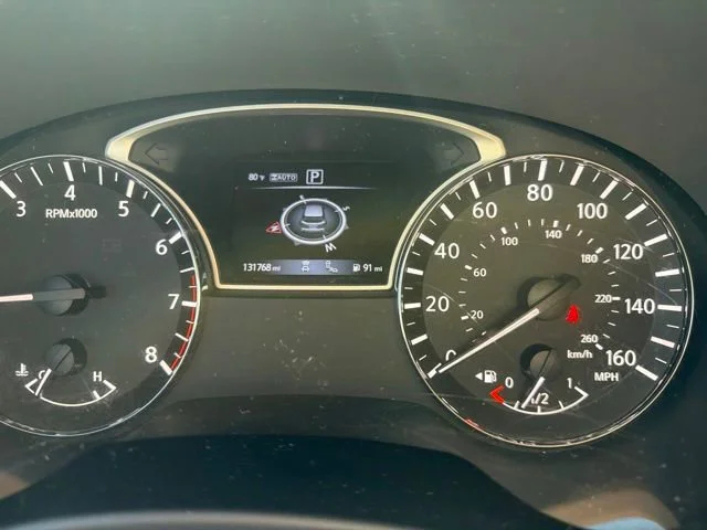 Used 2018 Pearl White Nissan SL image 20