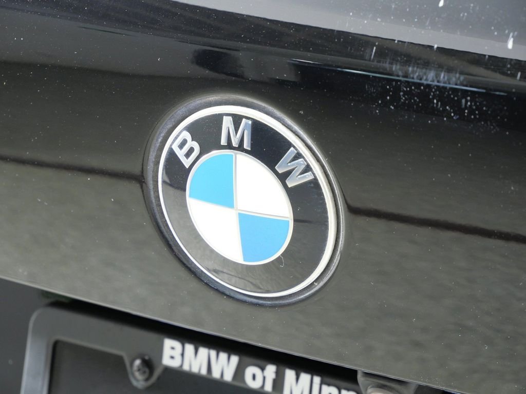 Used 2020 Jet Black BMW xDrive40i image 12