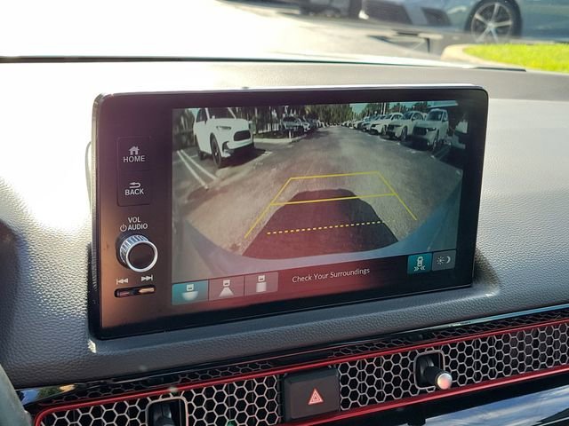 Used 2024  Honda Base image 29