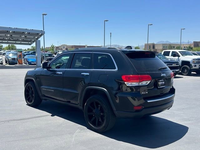 Used 2018 Black Jeep Limited 4x4 image 3