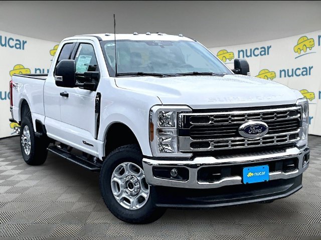 New 2026 Oxford White Ford F-350® XLT image 16