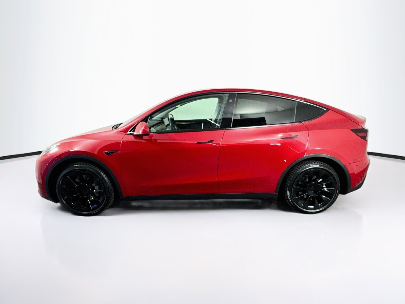 Used 2023 Red Tesla Long Range image 4