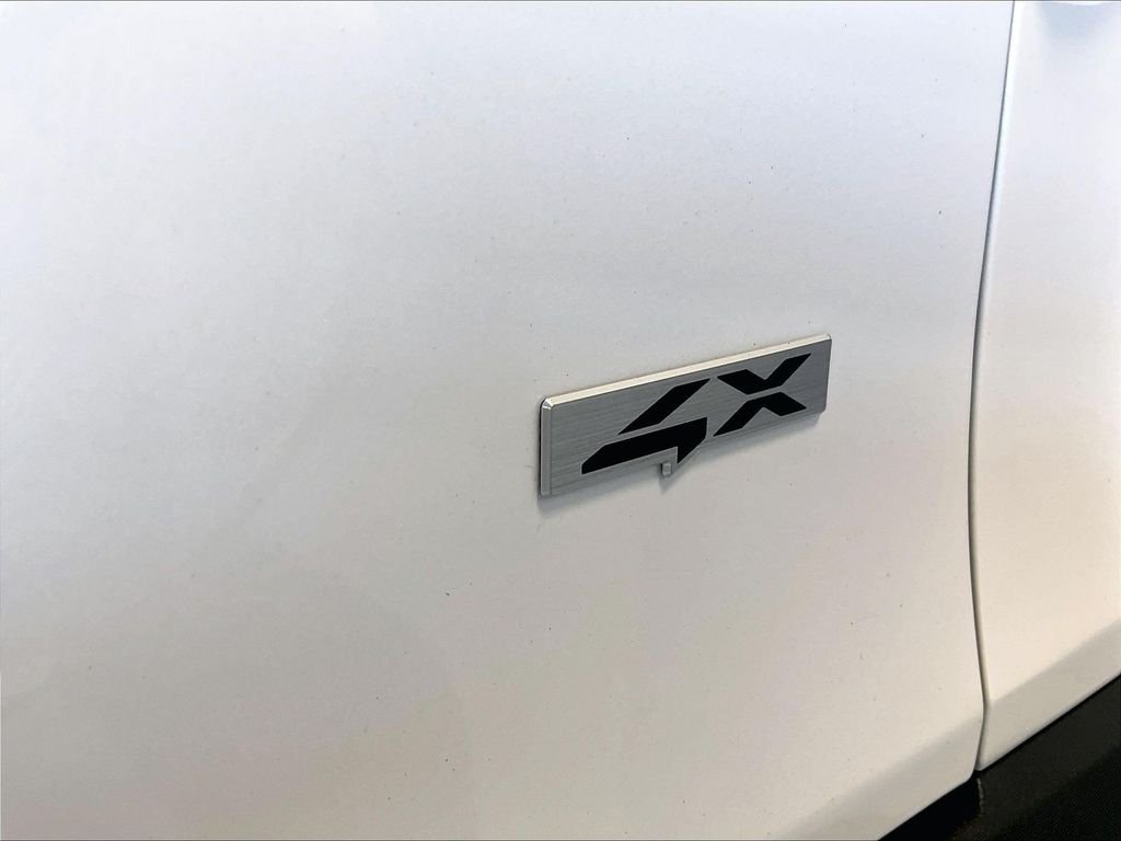 Used 2024 White Kia LX image 29