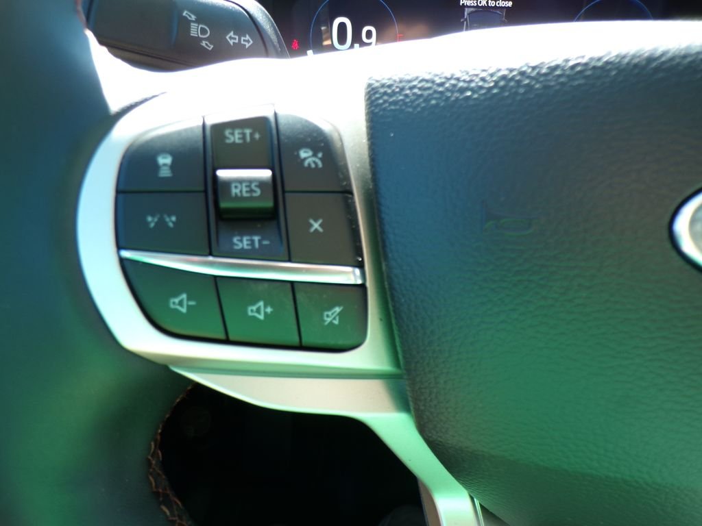 New 2026 Carbonized Gray Metallic Ford Active image 17