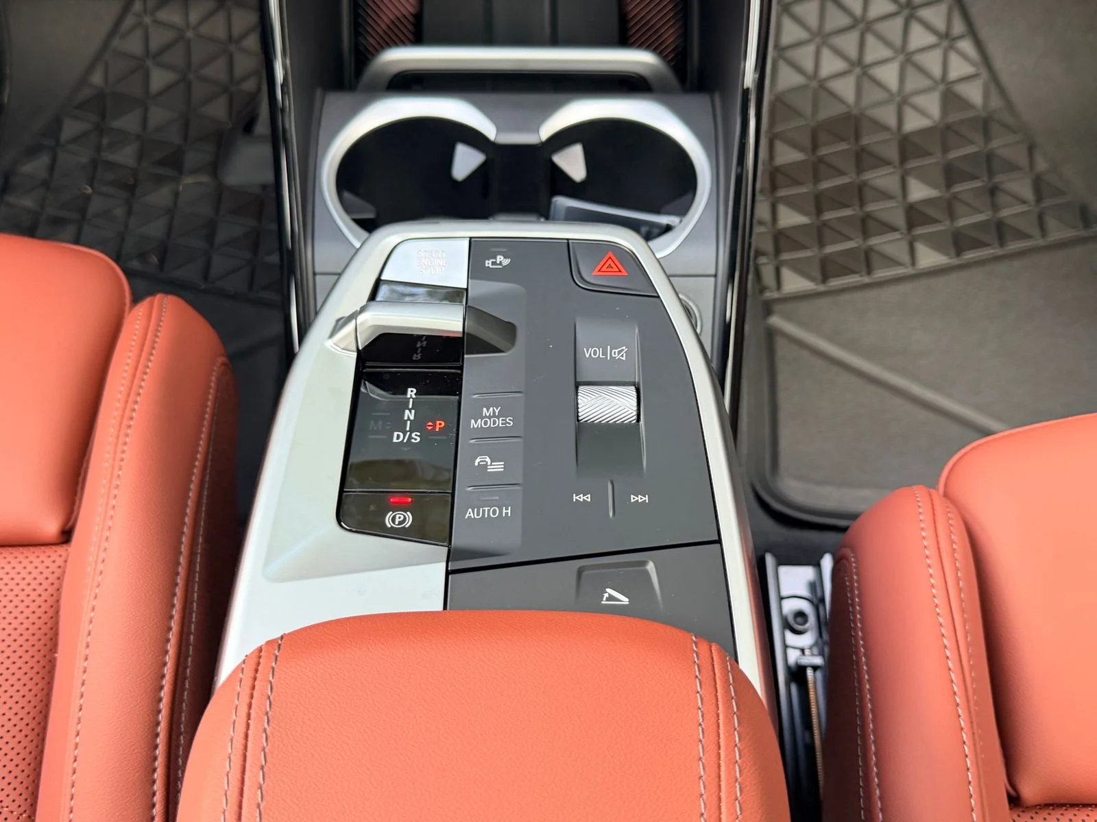 New 2026 Alpine White BMW xDrive28i image 21