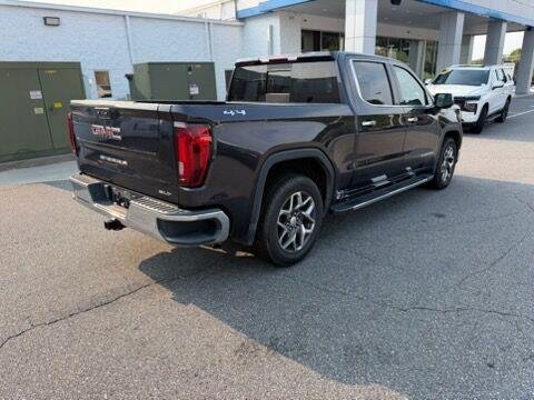 Used 2022 Titanium Rush Metallic GMC SLT image 4