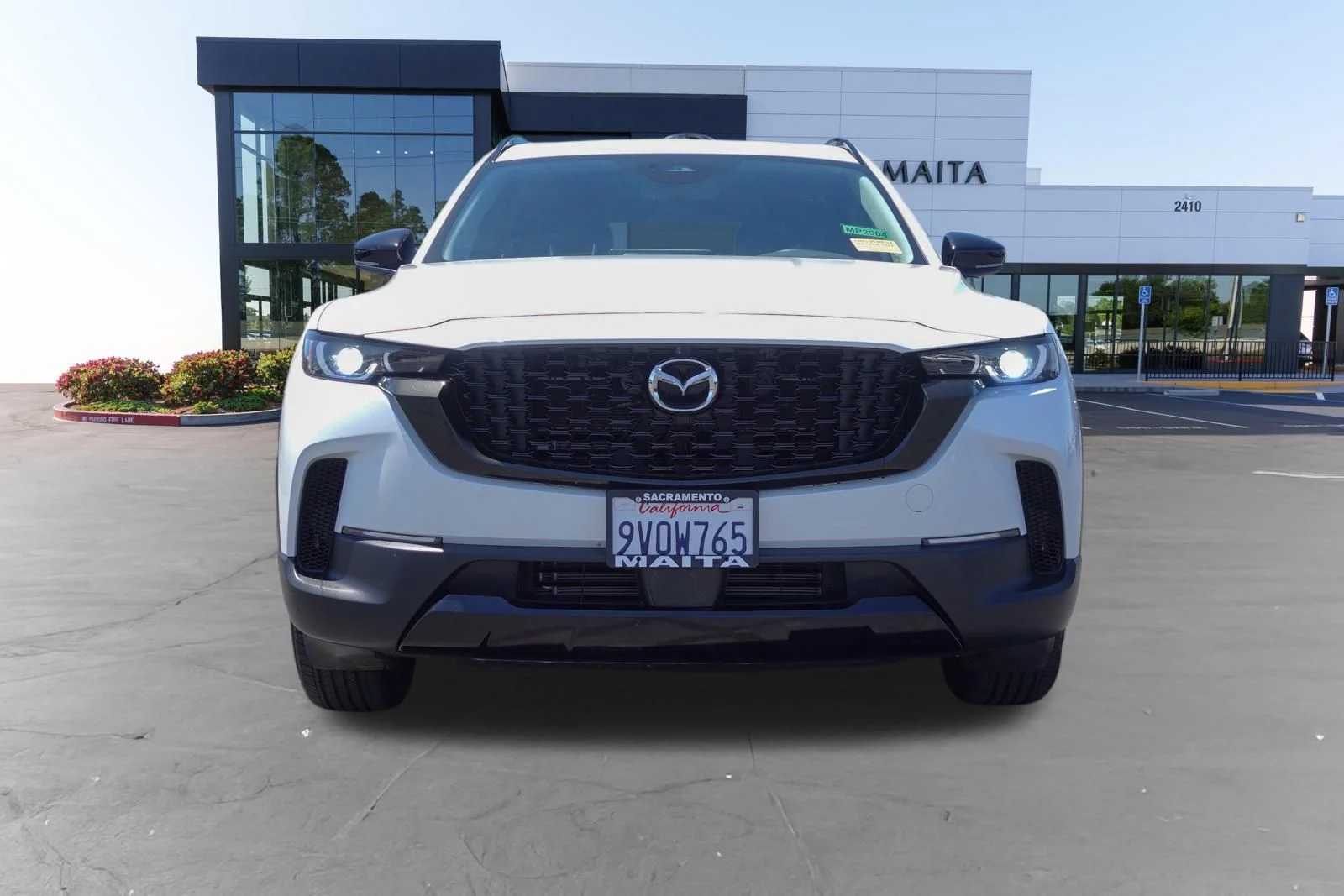 Certified Used 2025 Wind Chill Pearl Mazda Premium image 10