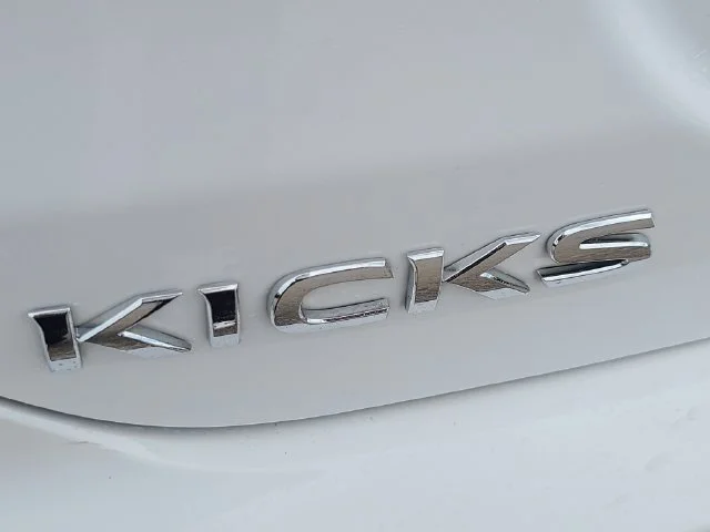 Used 2024 White Nissan SV image 33