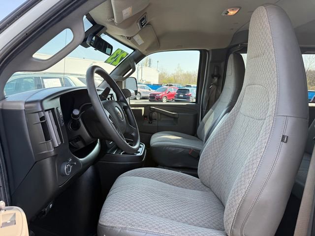 Used 2023 Summit White Chevrolet 1LT image 7