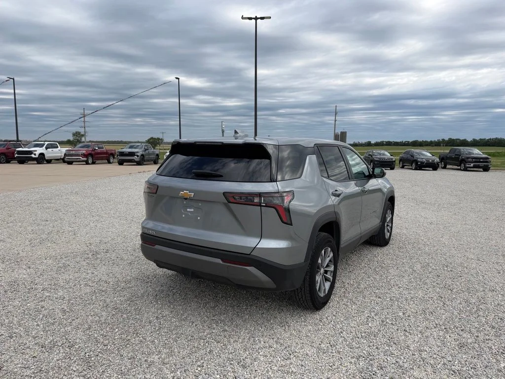 Used 2025 Gray Chevrolet LT image 3