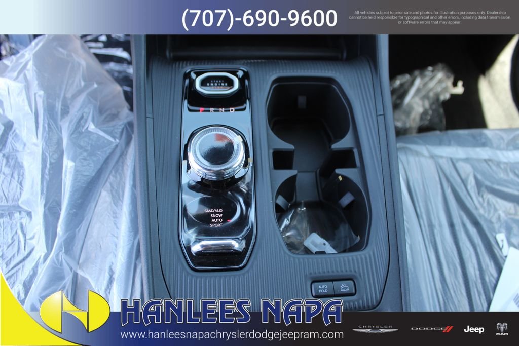 New 2026 Hydro Blue Pearl-Coat Exterior Paint Jeep Overland image 20