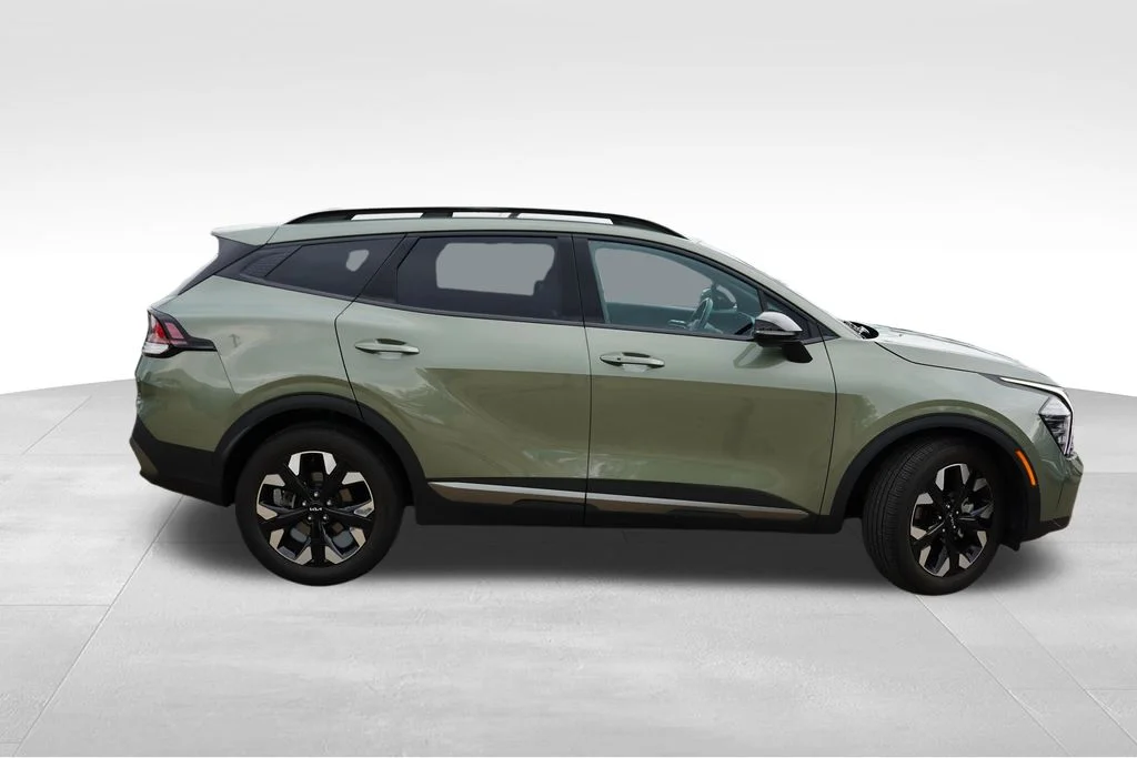 Used 2024 Jungle Green Kia X-Line image 2