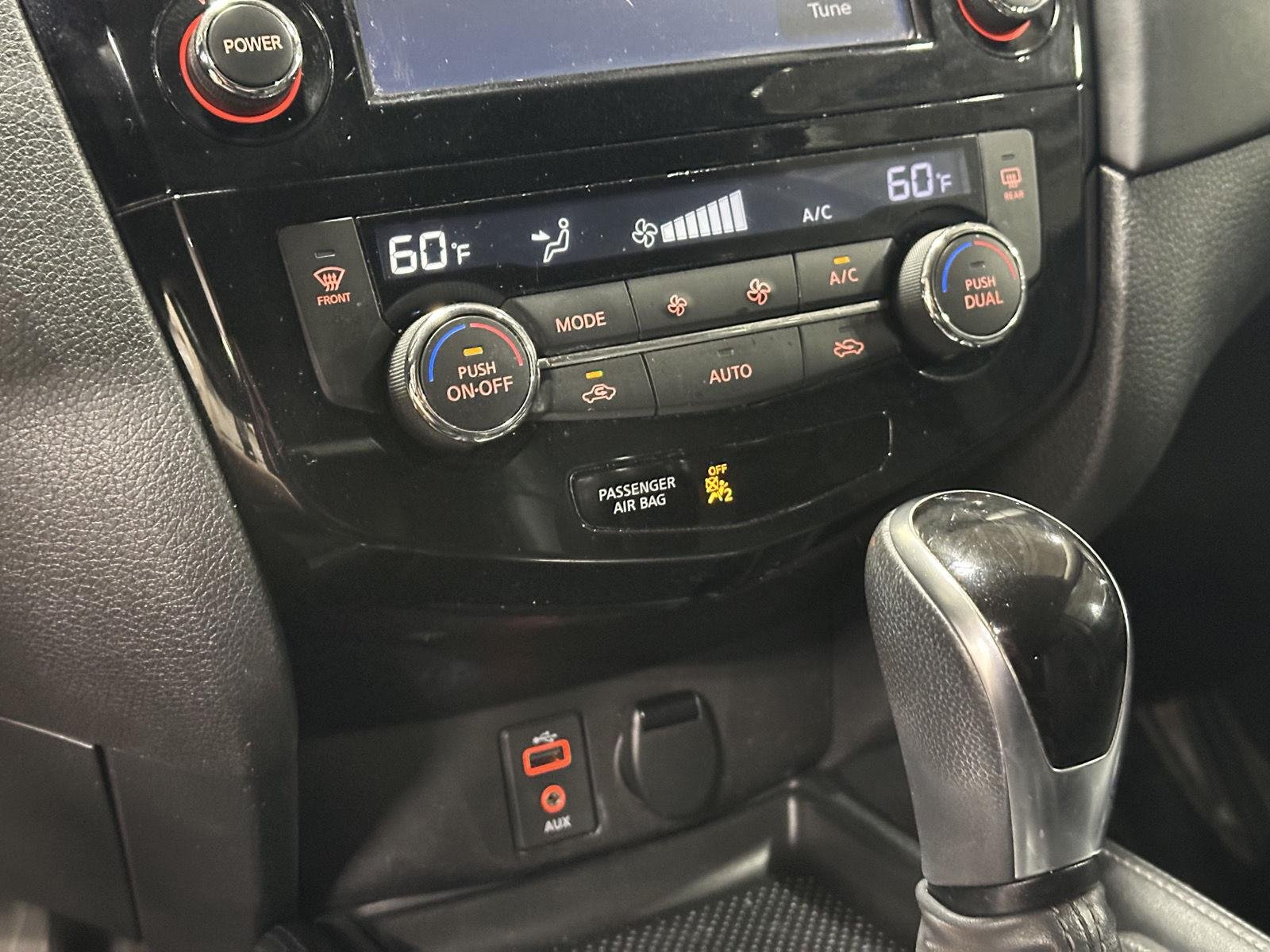 2017 Nissan Rogue SL - Photo 31