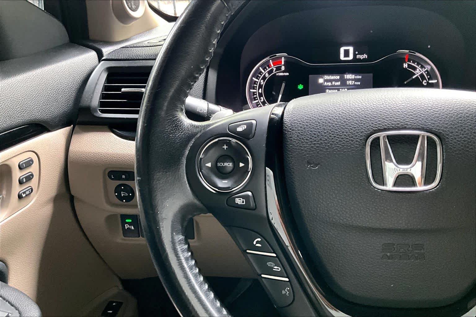 Used 2016 Black Forest Pearl Honda Touring image 23