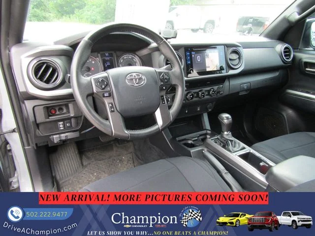 Used 2018 Gray Toyota TRD Off-Road image 10