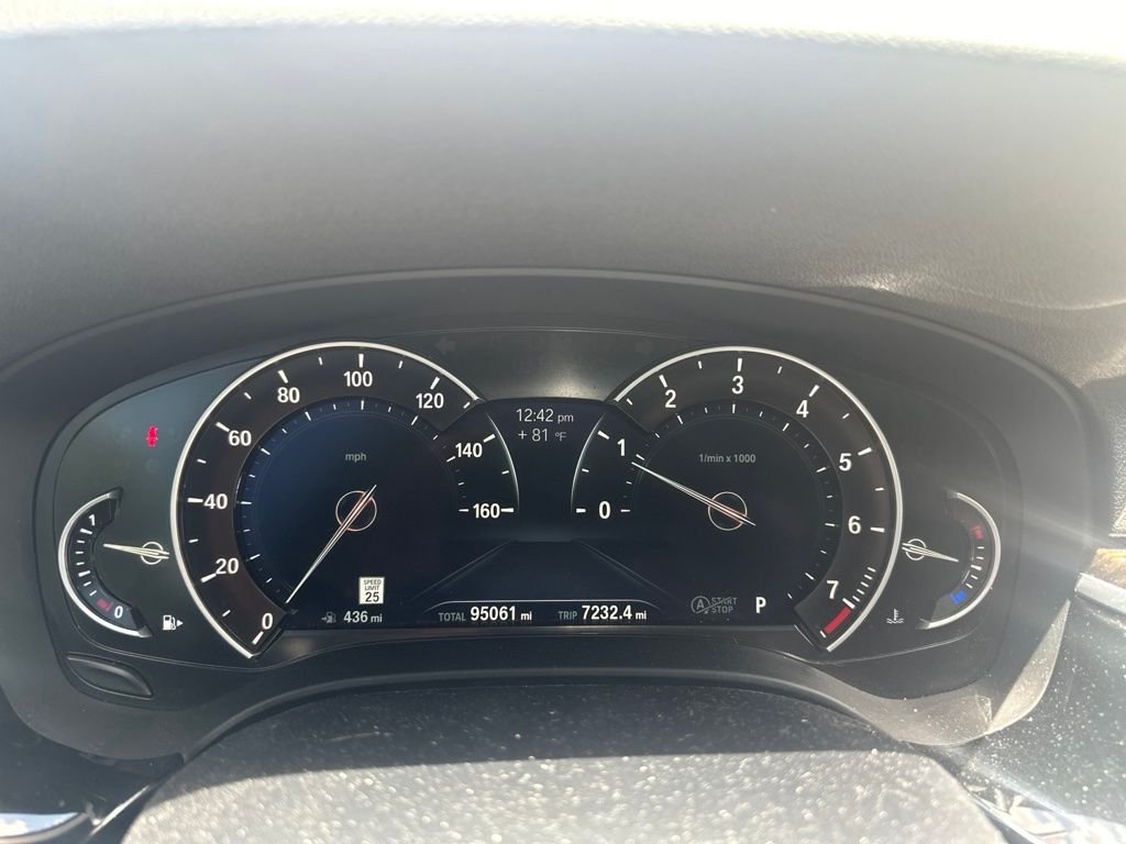 Used 2019 Black BMW 530i xDrive image 15