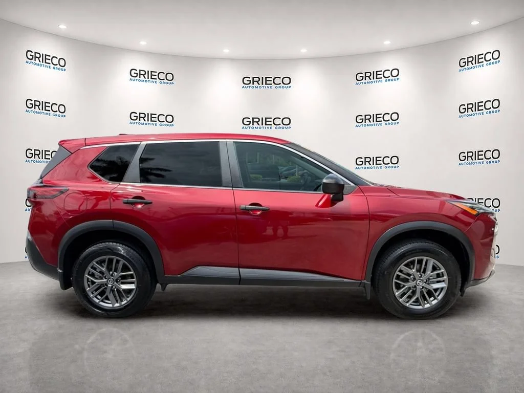 Used 2021 Red Nissan S Intelligent AWD image 8