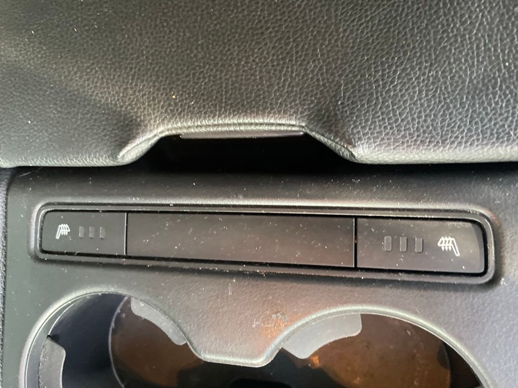 Used 2019 Crystal Blue Mazda Grand Touring image 14