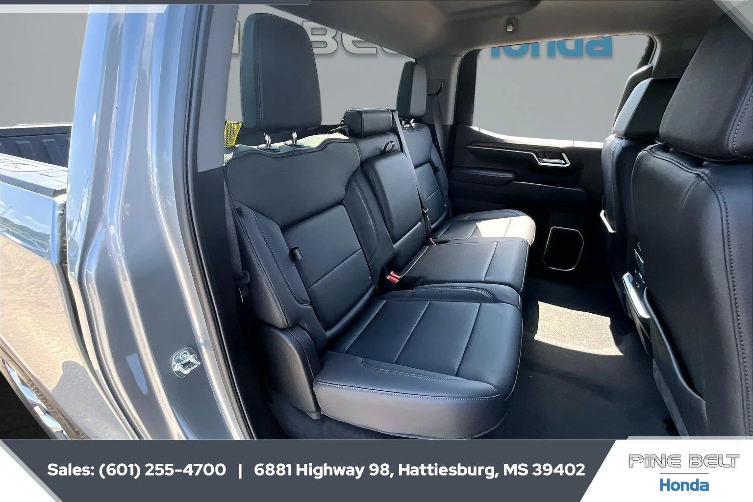 Used 2025 Sterling Metallic GMC SLT image 20