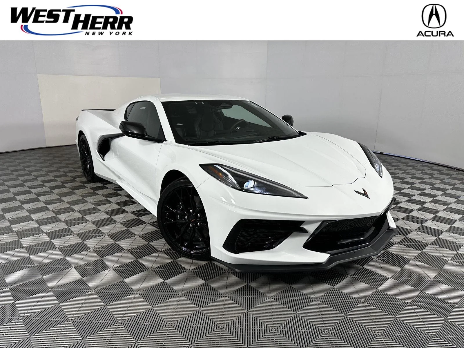 Used 2025 Arctic White Chevrolet 1LT image 1
