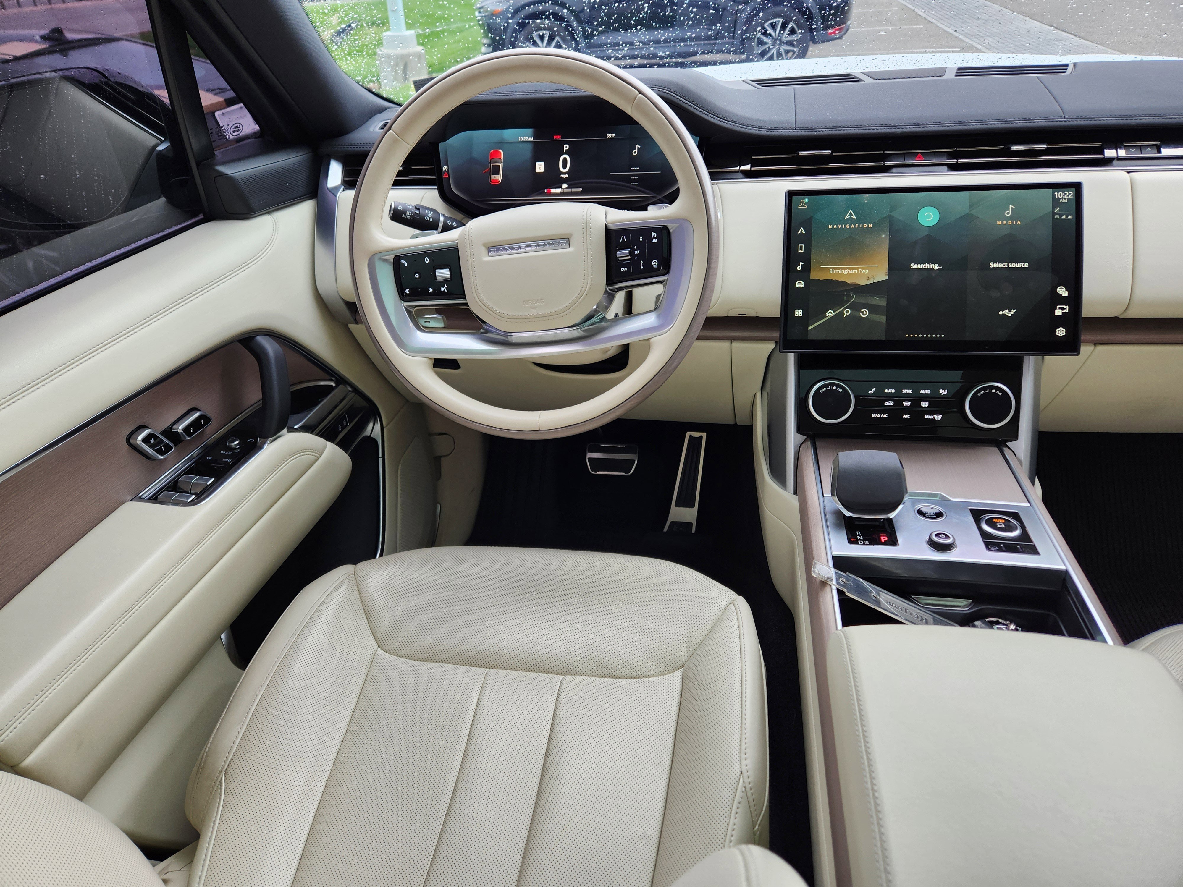Certified Used 2023 Fuji White Land Rover SE image 13