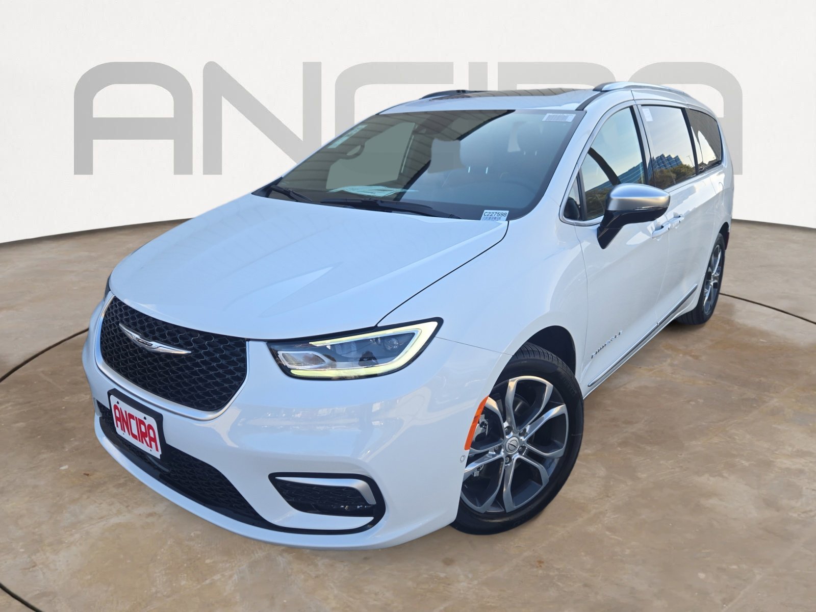 New 2026 Bright White Clearcoat Chrysler Pinnacle image 4