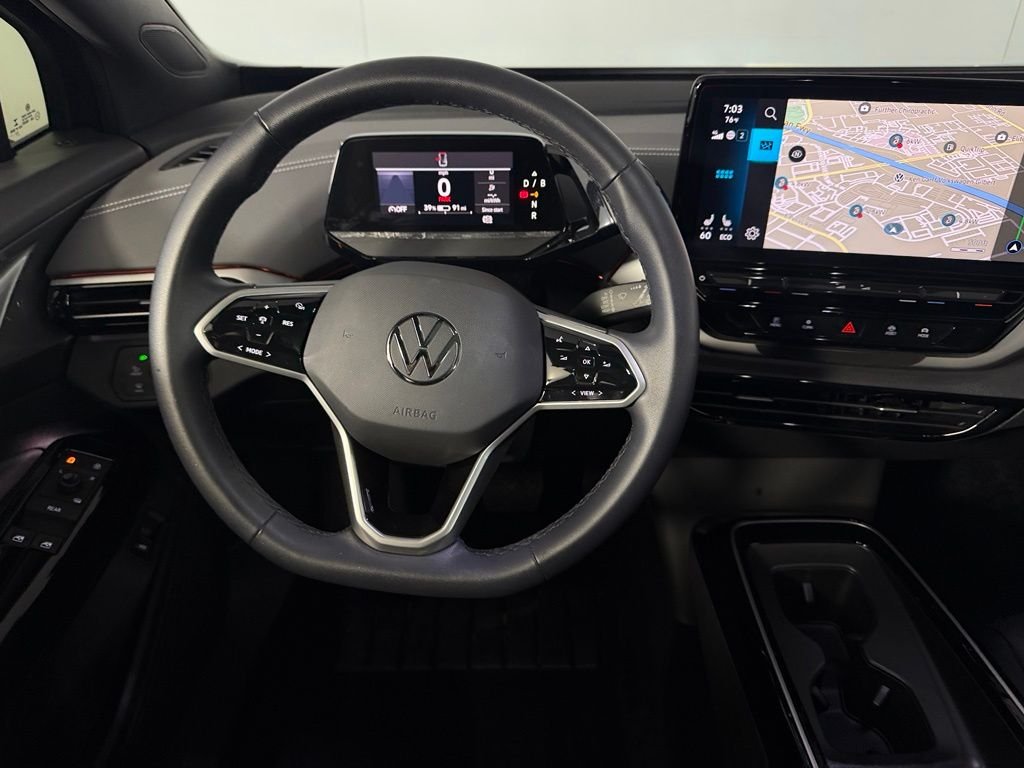 Used 2023 Black Volkswagen Pro S image 13