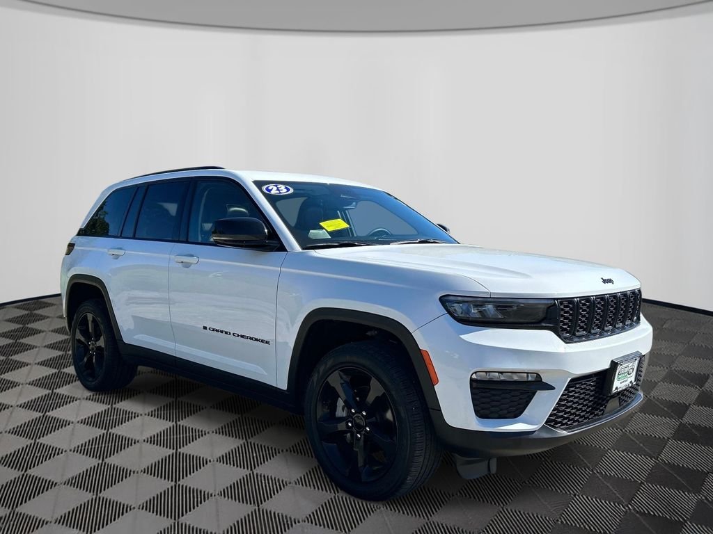 Used 2023 White Jeep Limited image 7