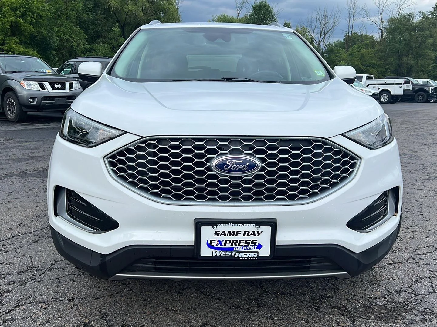 Used 2023 Oxford White Ford SEL image 12