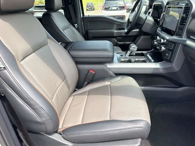 New 2026 Star White Metallic Tri-Coat Ford Lariat® image 40