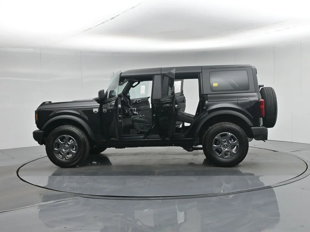 New 2026 Shadow Black Ford Big Bend image 33