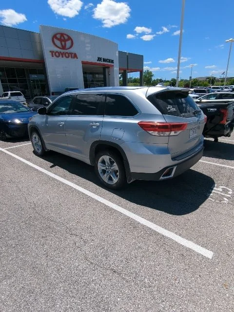 Used 2017 Silver Toyota Limited image 4